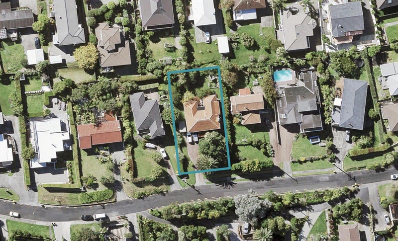 9 Jellicoe Road, Murrays Bay, Auckland - Carousel 1