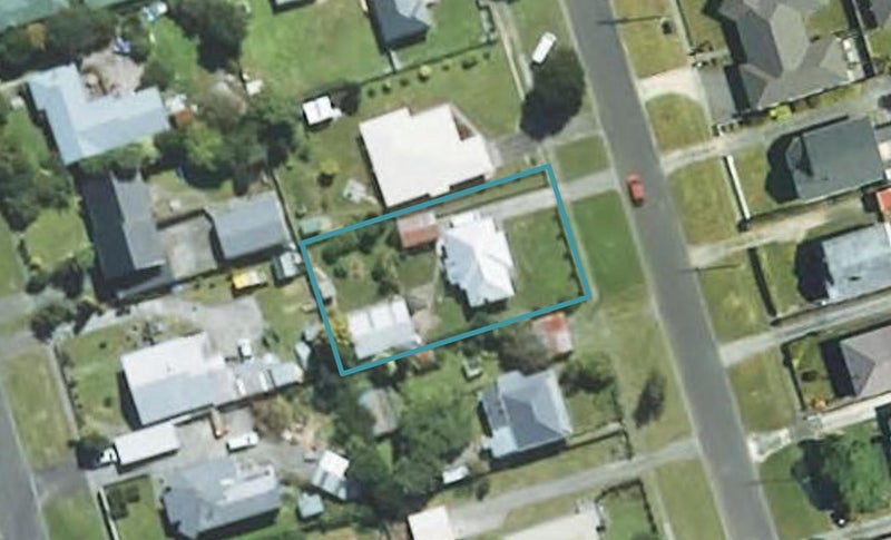 9 Cordelia Street, Stratford - Carousel 1
