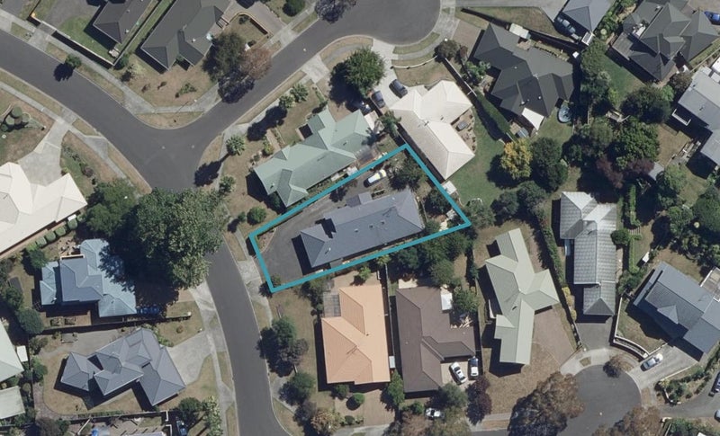 16 Ayrshire Drive, Grandview Heights, Hamilton - Carousel 1