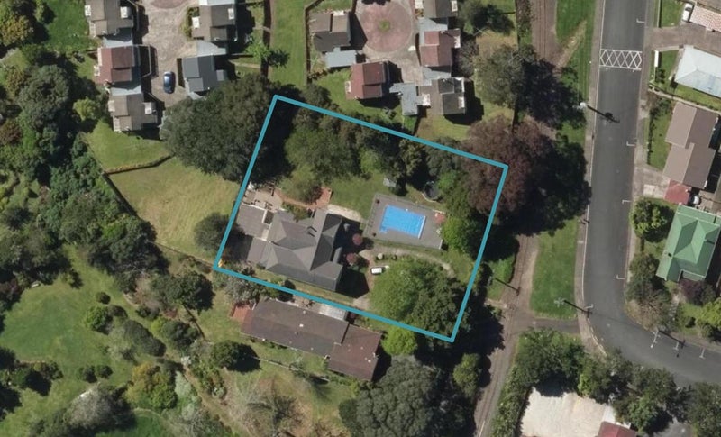 15 Cross Street, Regent, Whangarei - Carousel 1