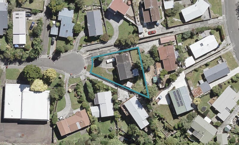 14 Radiata Grove, Brown Owl, Upper Hutt - Carousel 1
