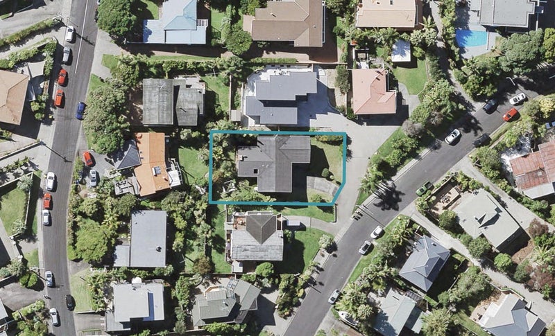 5 Rossmore Terrace, Murrays Bay, Auckland - Carousel 1