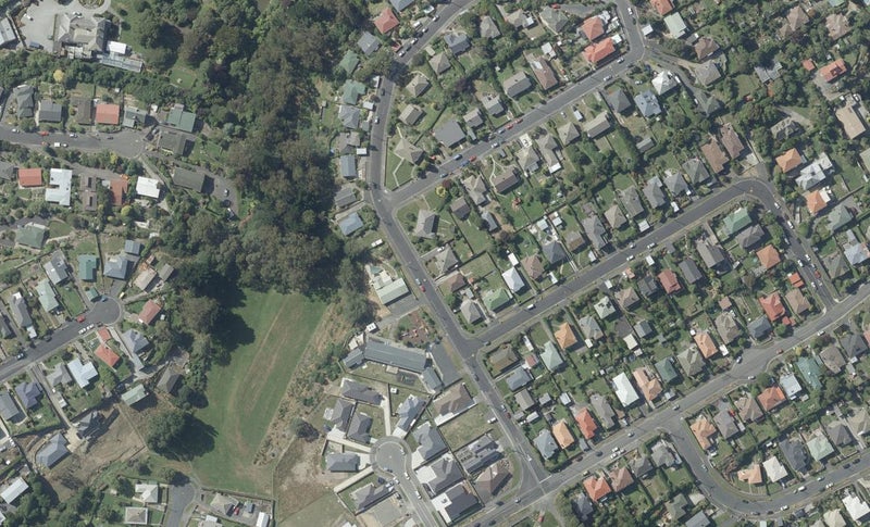 5 Lockerbie Street, Kew, Dunedin - Carousel 1