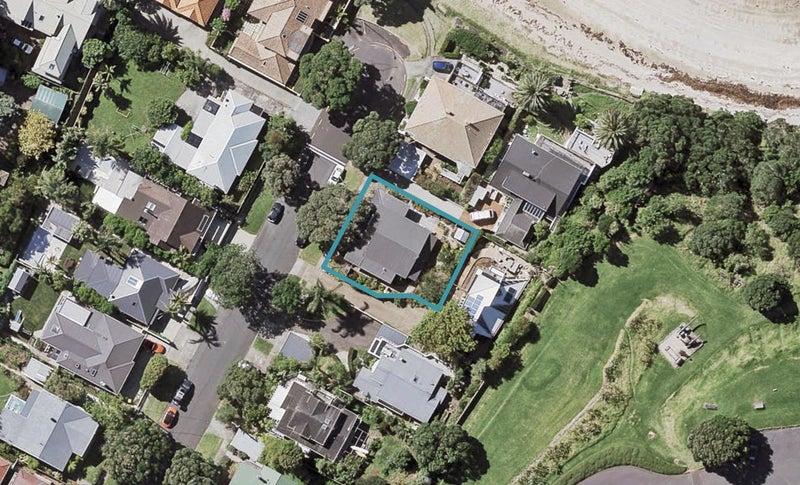 16 Macky Avenue, Devonport, Auckland - Carousel 1