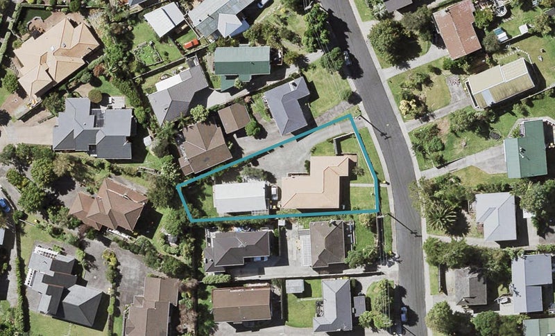 1/27 William Souter Street, Forrest Hill, Auckland - Carousel 1