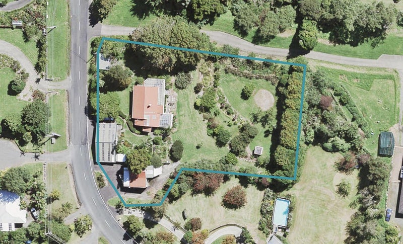 160 Parker Road, Oratia, Auckland - Carousel 1