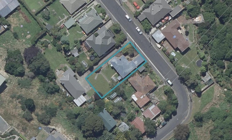 38 Glenmore Street, Glenleith, Dunedin - Carousel 1