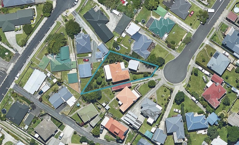 9 Seaforth Grove, Greerton, Tauranga - Carousel 1