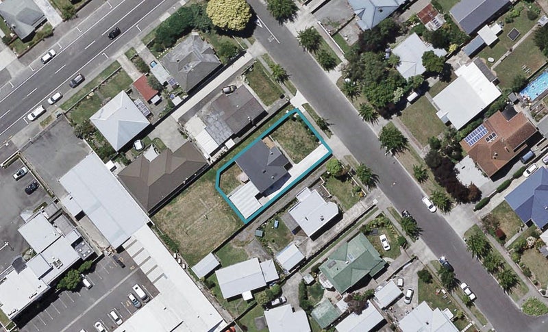 708 Queen Street West, Saint Leonards, Hastings - Carousel 1