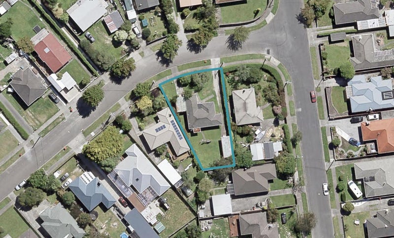 3 Maher Street, Elderslea, Upper Hutt - Carousel 1