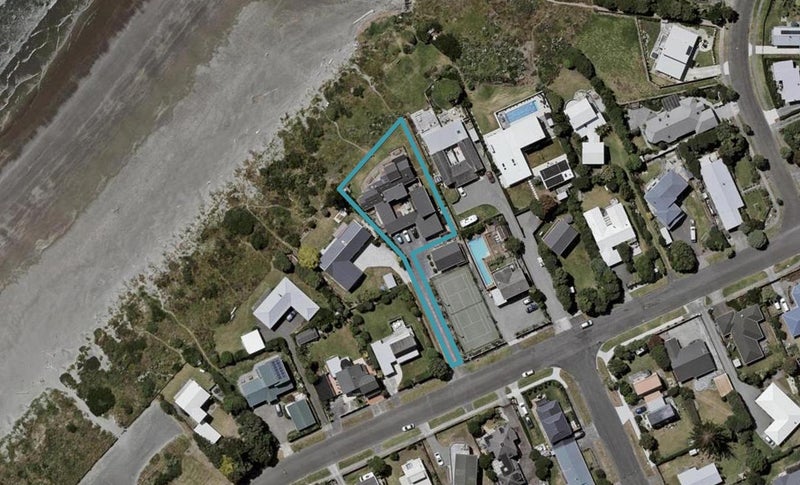 119 Field Way, Waikanae Beach, Waikanae - Carousel 1