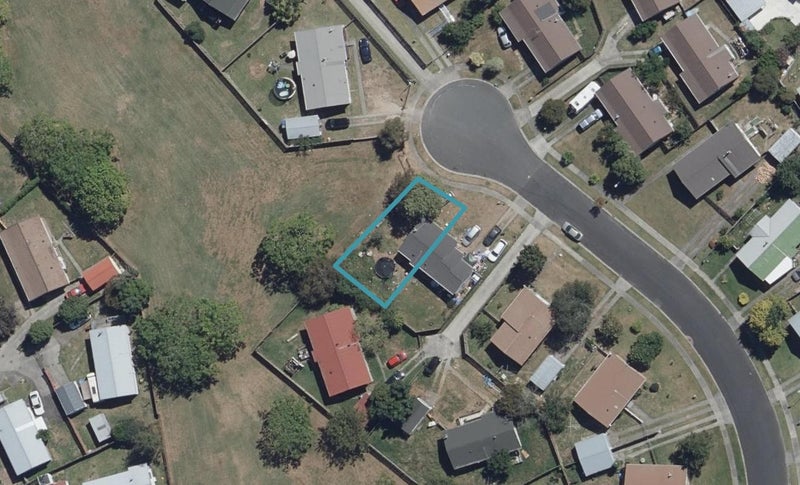 2/11 Reuben Place, Nawton, Hamilton - Carousel 1