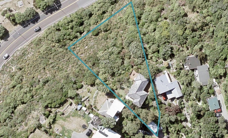 37 Waitohu Road, York Bay, Lower Hutt - Carousel 1