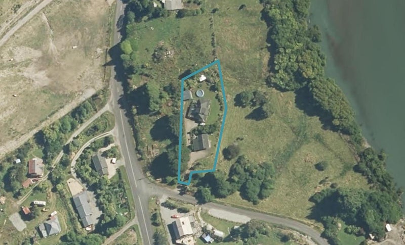 1 Back Creek Road, Hokitika - Carousel 1