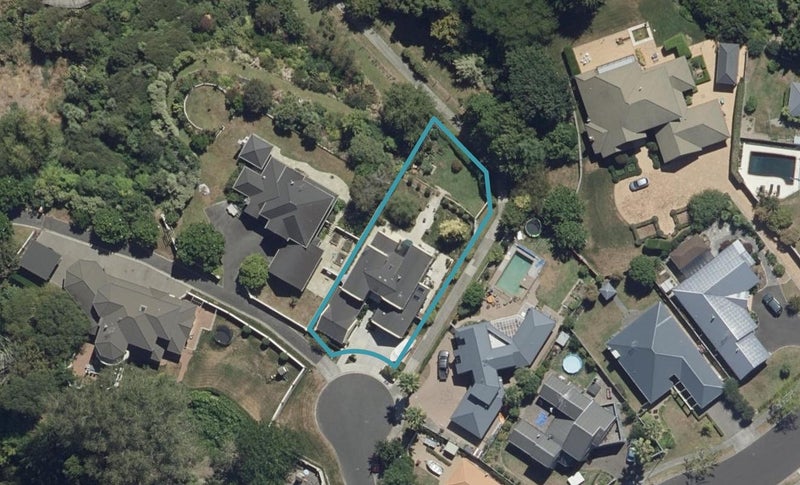 6 Ashmore Court, Huntington, Hamilton - Carousel 1