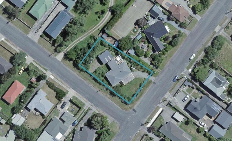 50 Waite Street, Featherston - Carousel 1