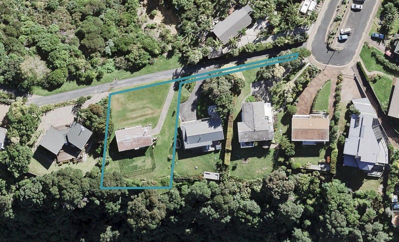 60 Kennedy Point Road, Surfdale, Waiheke Island - Carousel 1
