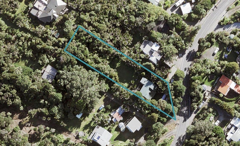 21 Piha Road, New Lynn - Carousel 1