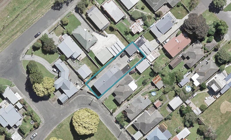 3 The Square, Manor Park, Lower Hutt - Carousel 1