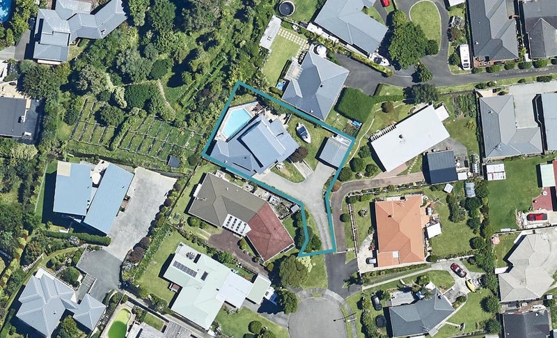 11 Tollemache Place, Otumoetai, Tauranga - Carousel 1