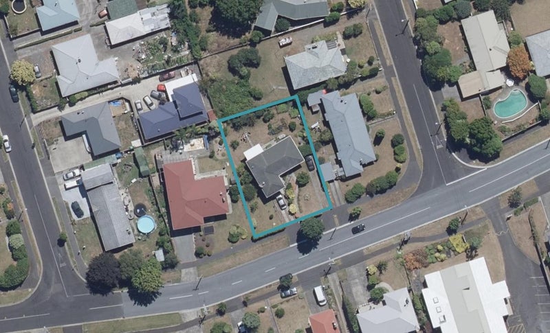 87 Mansel Avenue, Hillcrest, Hamilton - Carousel 1
