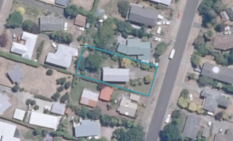 7 Frederick Street, Two Mile Bay, Taupo - Carousel 1