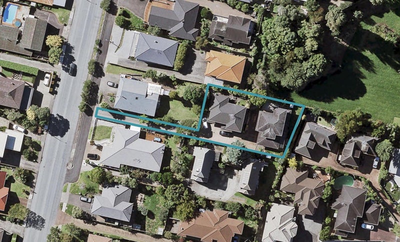 2/38 Pigeon Mountain Road, Half Moon Bay, Auckland - Carousel 1