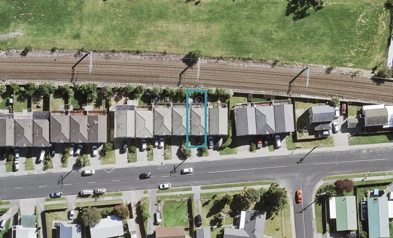 17 Pooks Road, Ranui, Auckland - Carousel 1