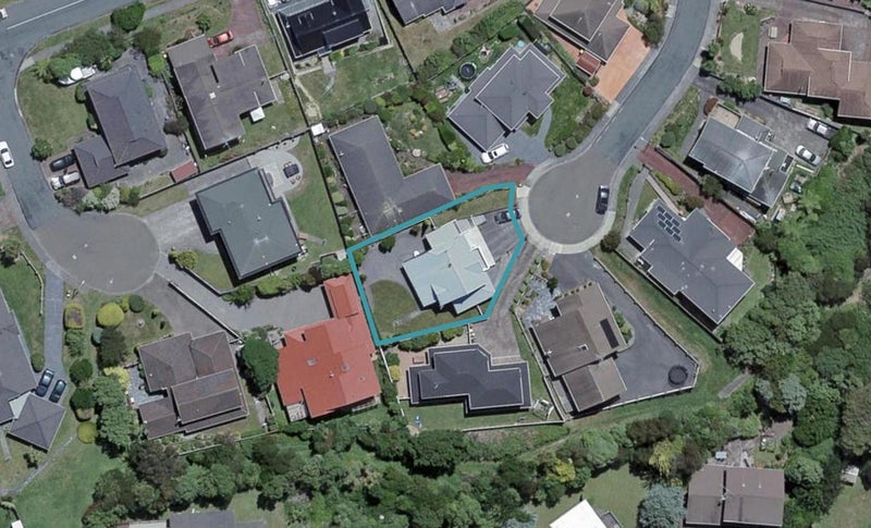 10 Maywood Grove, Churton Park, Wellington - Carousel 1