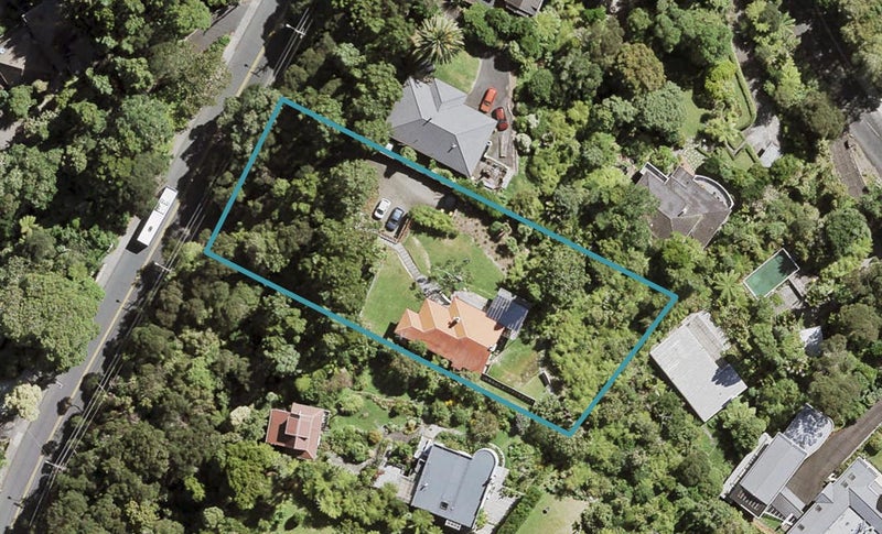 376 Titirangi Road, Titirangi, Auckland - Carousel 1