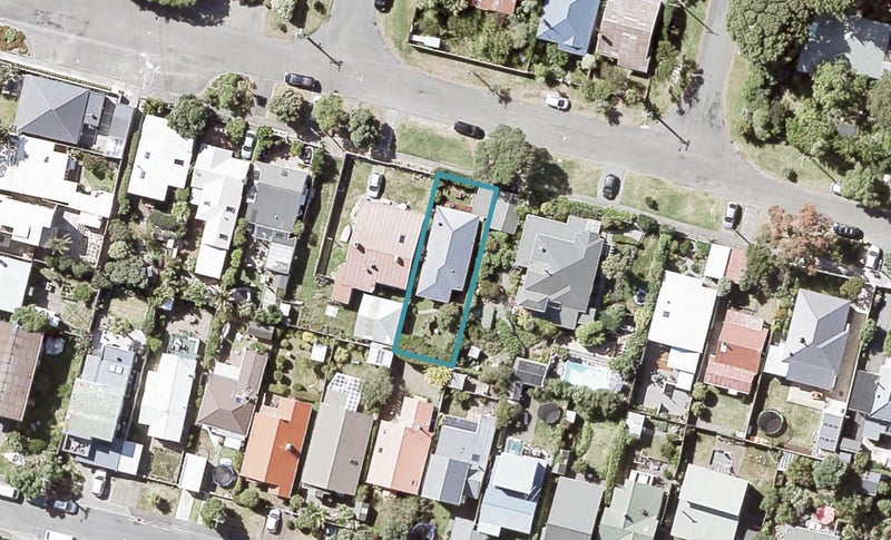 19 Hinau Street, Eastbourne, Lower Hutt - Carousel 1