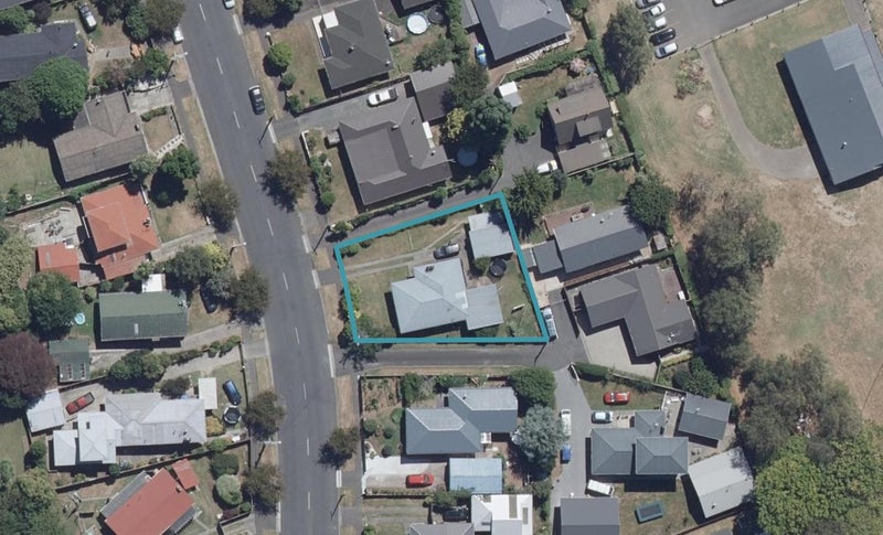 26 Morris Road, Hillcrest, Hamilton - Carousel 1
