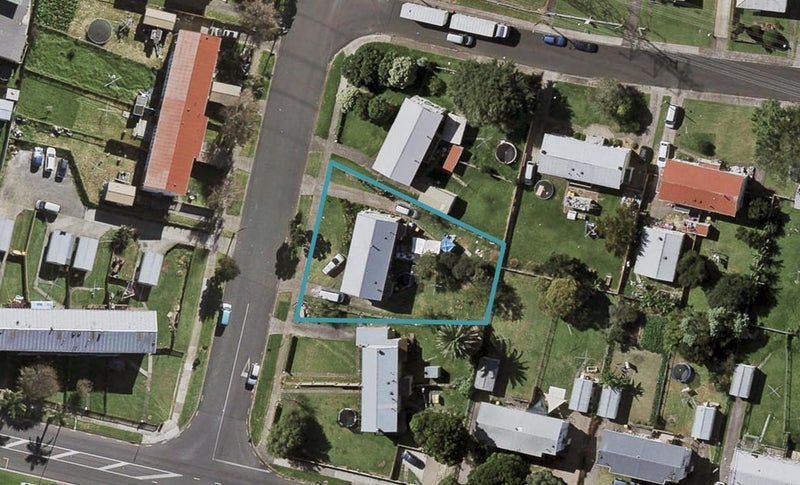 3 Gilbert Road, Ōtara, Auckland - Carousel 1