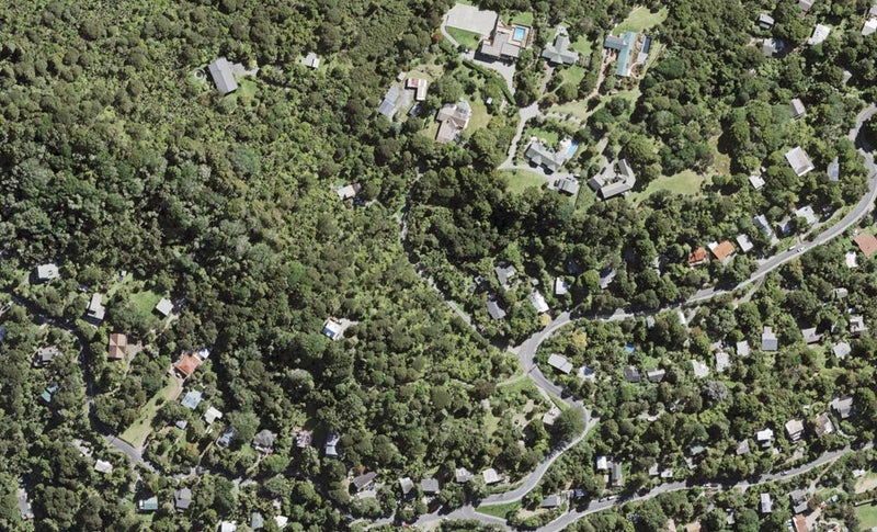 9K Laingholm Drive, Laingholm, Auckland - Carousel 1