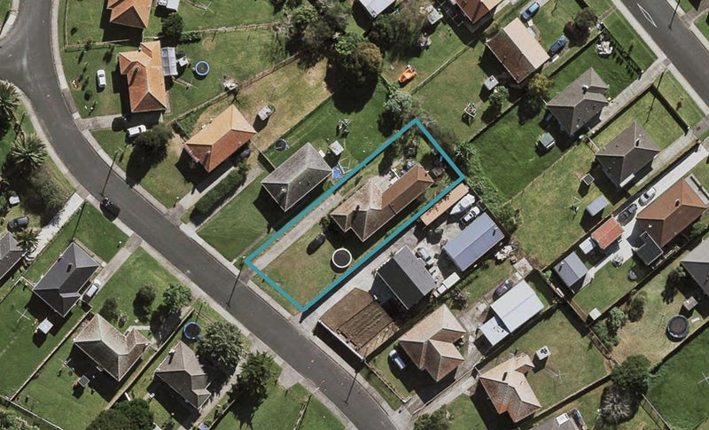 43 Firth Crescent, Otara, Auckland - Carousel 1