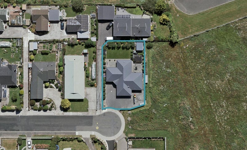 28 Falcon Street, Newfield, Invercargill - Carousel 1