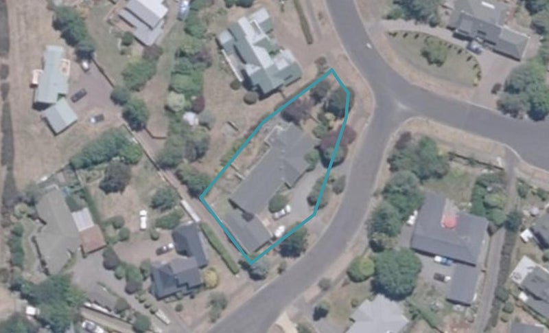 18 Belvedere Grove, Rangatira Park, Taupo - Carousel 1