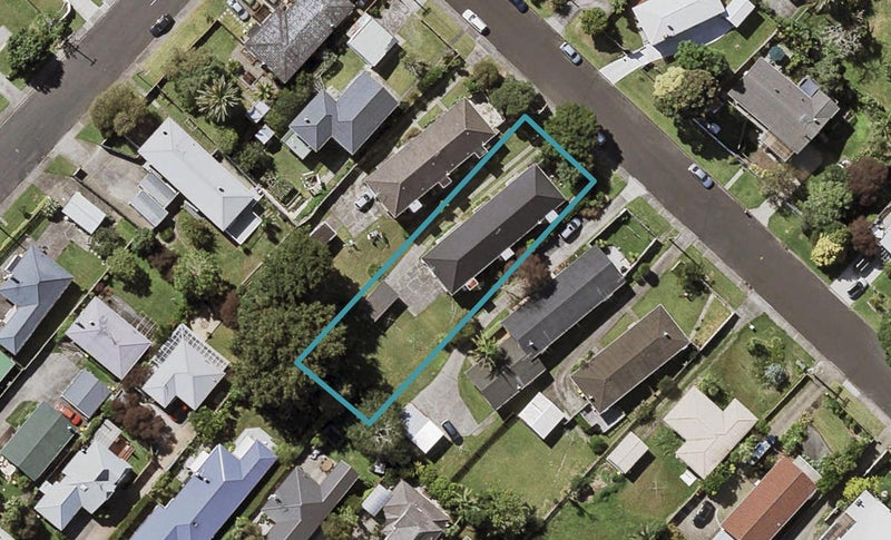 2/7 Sudan Avenue, Milford, Auckland - Carousel 1