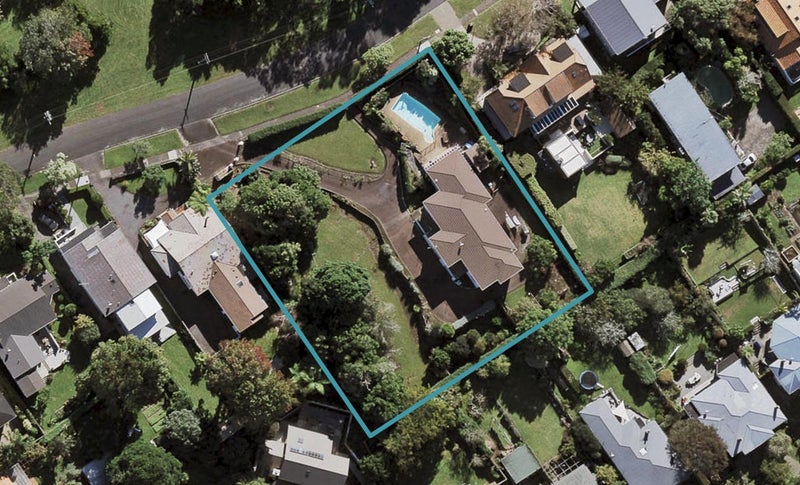 27 Haydn Avenue, Royal Oak, Auckland - Carousel 1