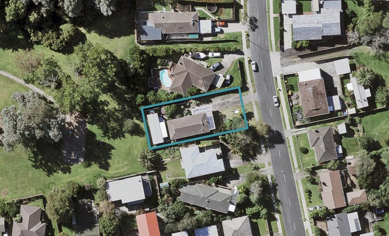 59 Ennis Avenue, Pakuranga Heights, Auckland - Carousel 1