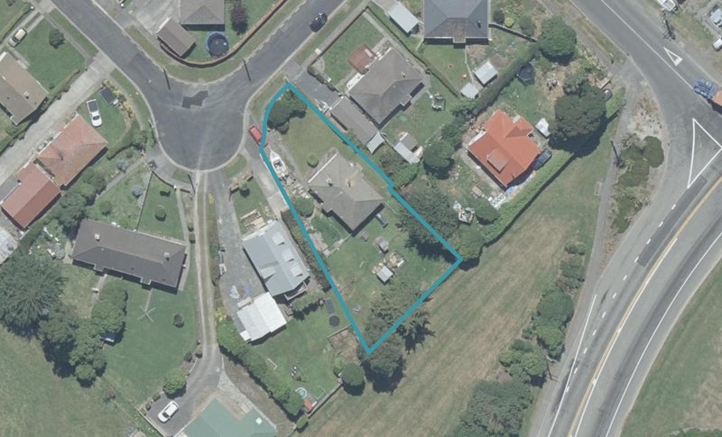 30 Freyberg Avenue, Sawyers Bay, Port Chalmers - Carousel 1