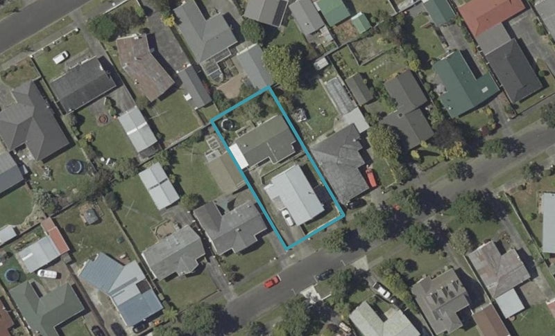 21 Raglan Avenue, Cloverlea, Palmerston North - Carousel 1