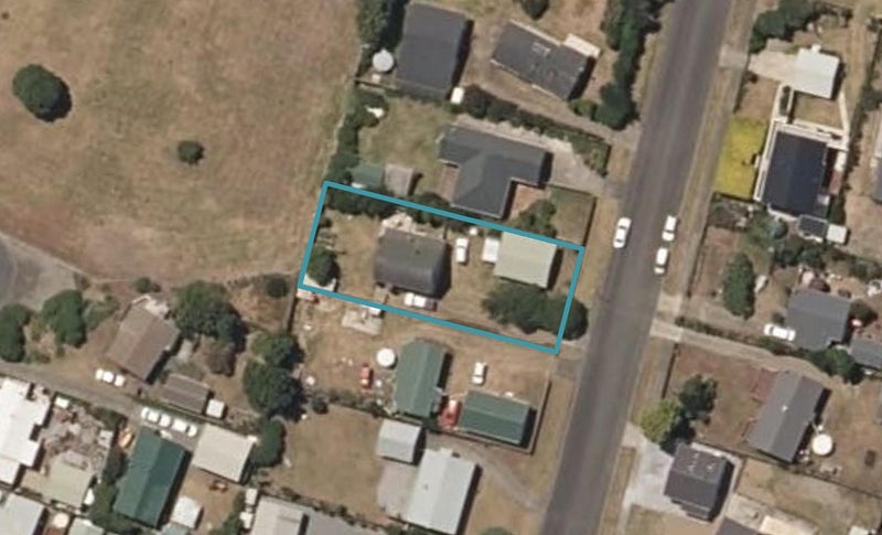 21 Kahukura Avenue, Waitarere Beach, Levin - Carousel 1