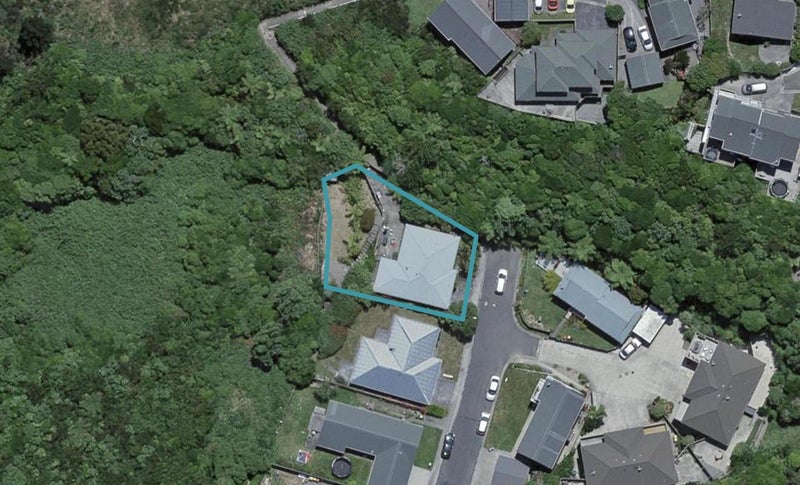 15 Ted Gilberd Place, Newlands, Wellington - Carousel 1