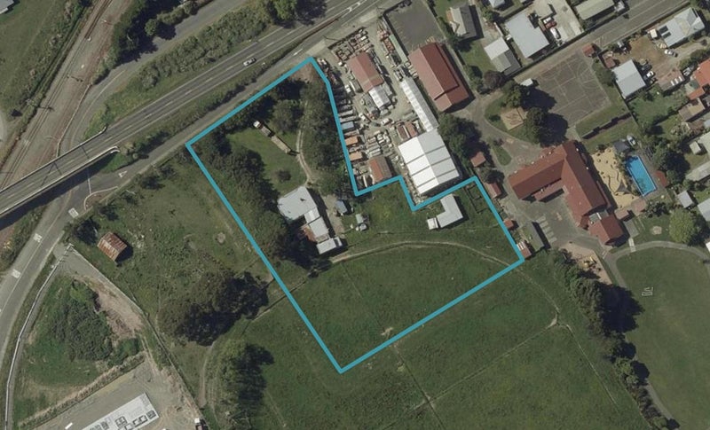 5 Works Road East, Longburn, Palmerston North - Carousel 1