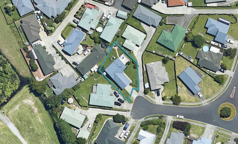 24 Aaron Place, Brookfield, Tauranga - Carousel 1