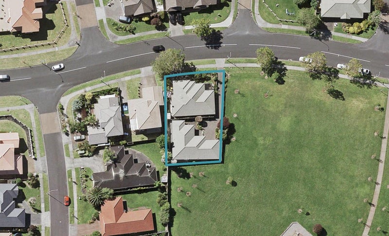 2/56 Tarnica Road, Northpark, Auckland - Carousel 1