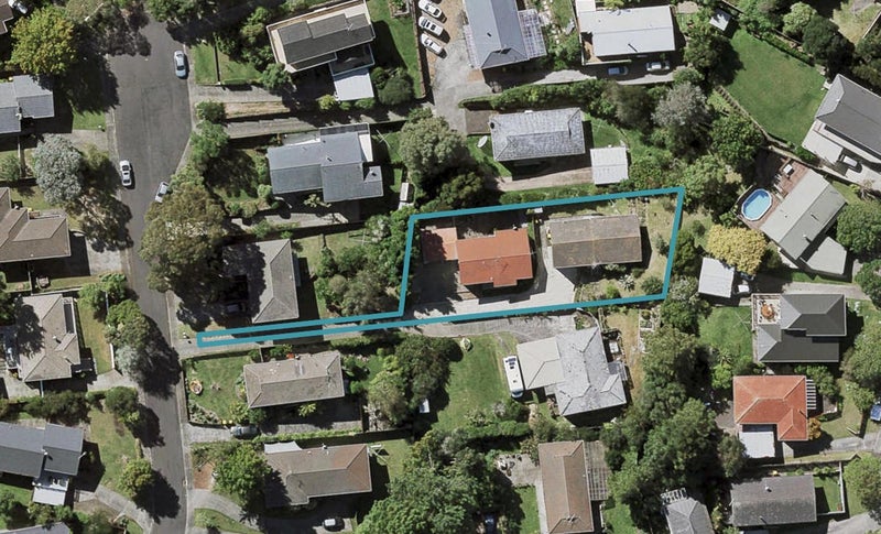 2/21 Kerria Place, Sunnynook, Auckland - Carousel 1