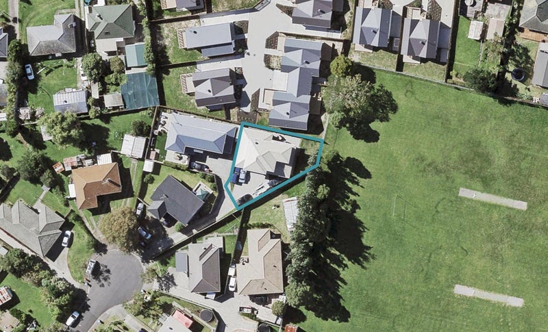 7A Marino Place, Glen Innes, Auckland - Carousel 1