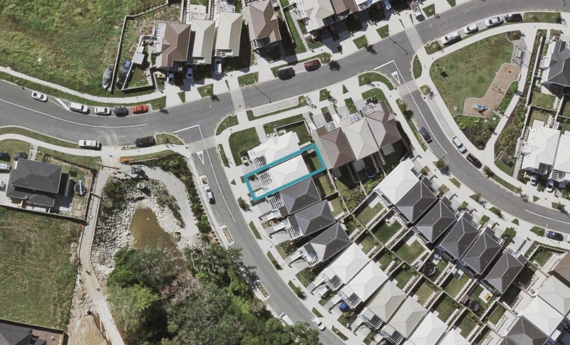 4 Fernly Rise, Flat Bush, Auckland - Carousel 1